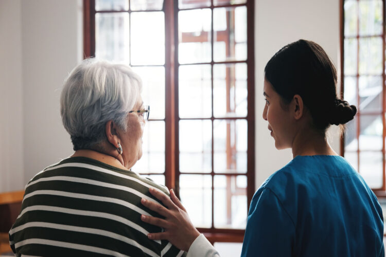 Kesihatan Mental Warga Emas: Mengatasi Kesunyian & Kebimbangan di Malaysia